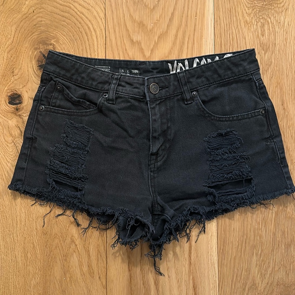 EUC VOLCOM Black High Waisted Jean Shorts